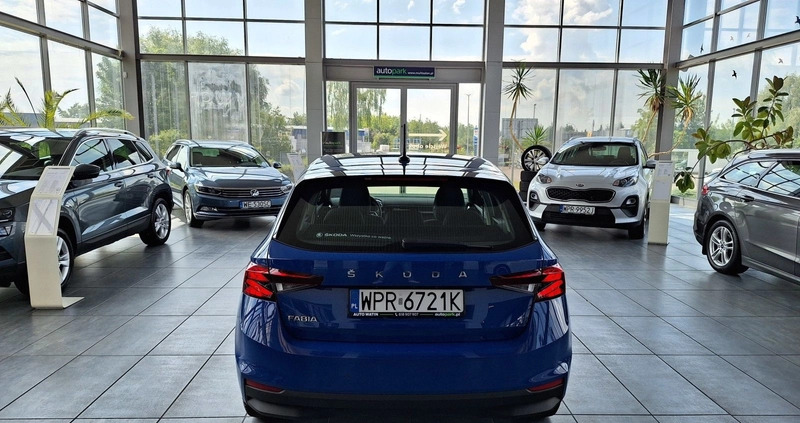 Skoda Fabia cena 66900 przebieg: 47213, rok produkcji 2022 z Węgrów małe 781